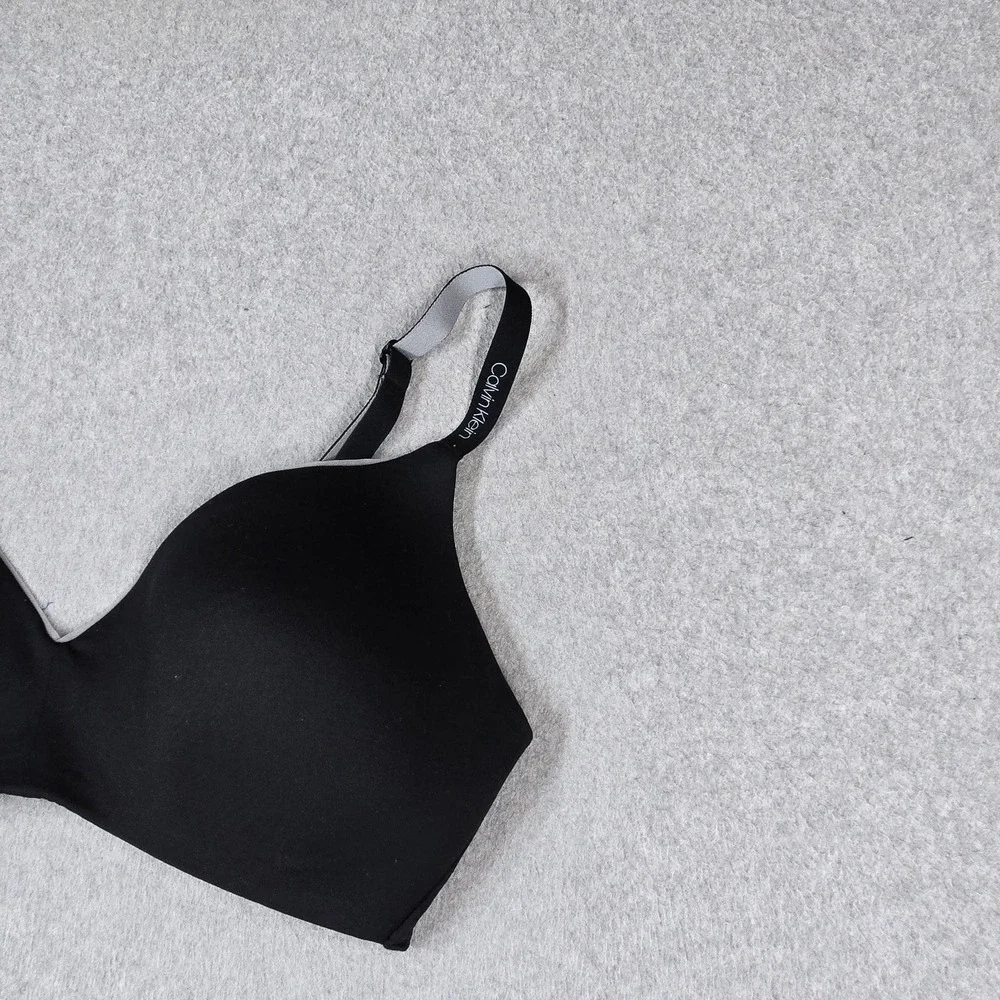 Calvin Klein Women Bra Large Black T Shirt Underwired Strap Adjustable